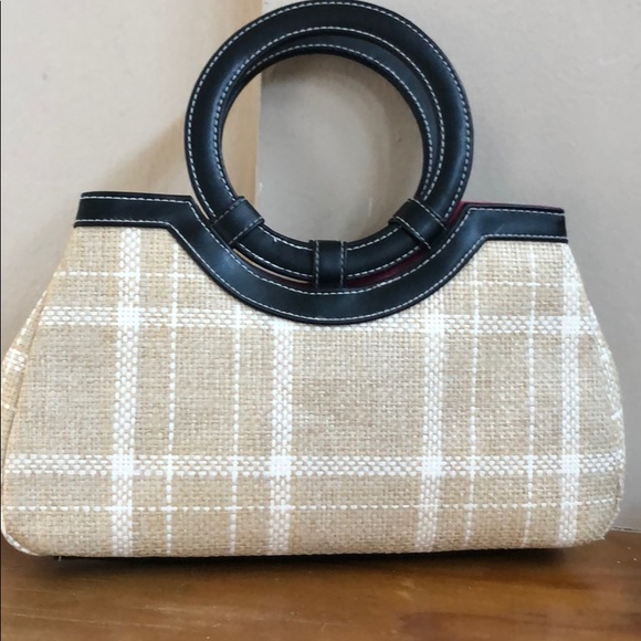 Secrets - Picture 3 of 9